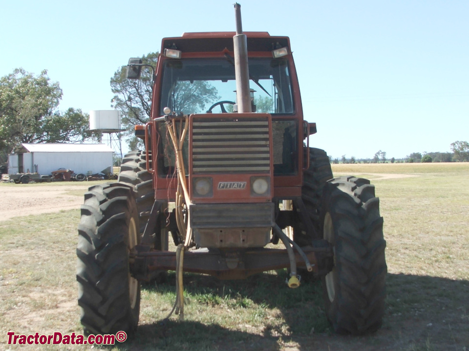Fiat 1580DT row-crop tractor.